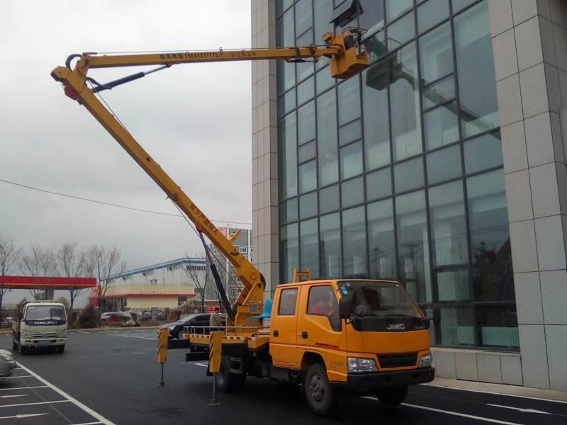 高空作业施工，高空作业安装玻璃