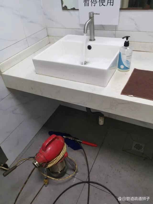 厨房、卫生间疏通维修